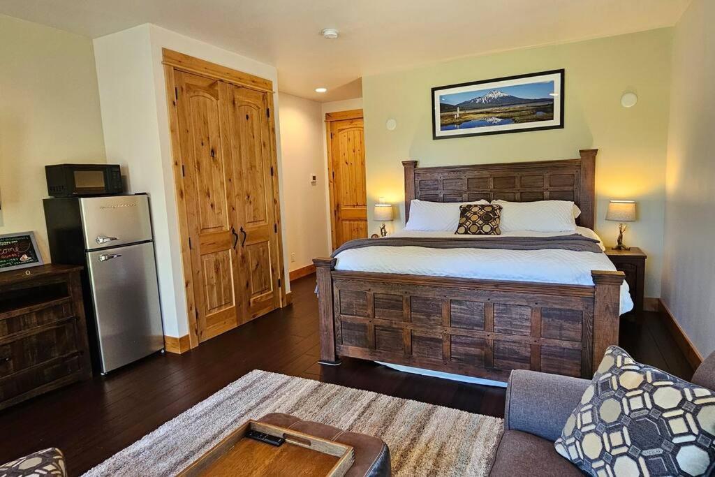 Beautiful Riverfront Near Mt Bachelor With Hot Tub Bend Luaran gambar