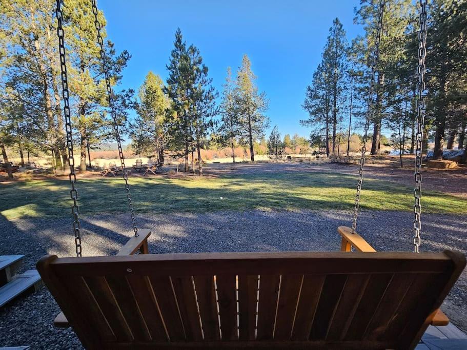 Beautiful Riverfront Near Mt Bachelor With Hot Tub Bend Luaran gambar